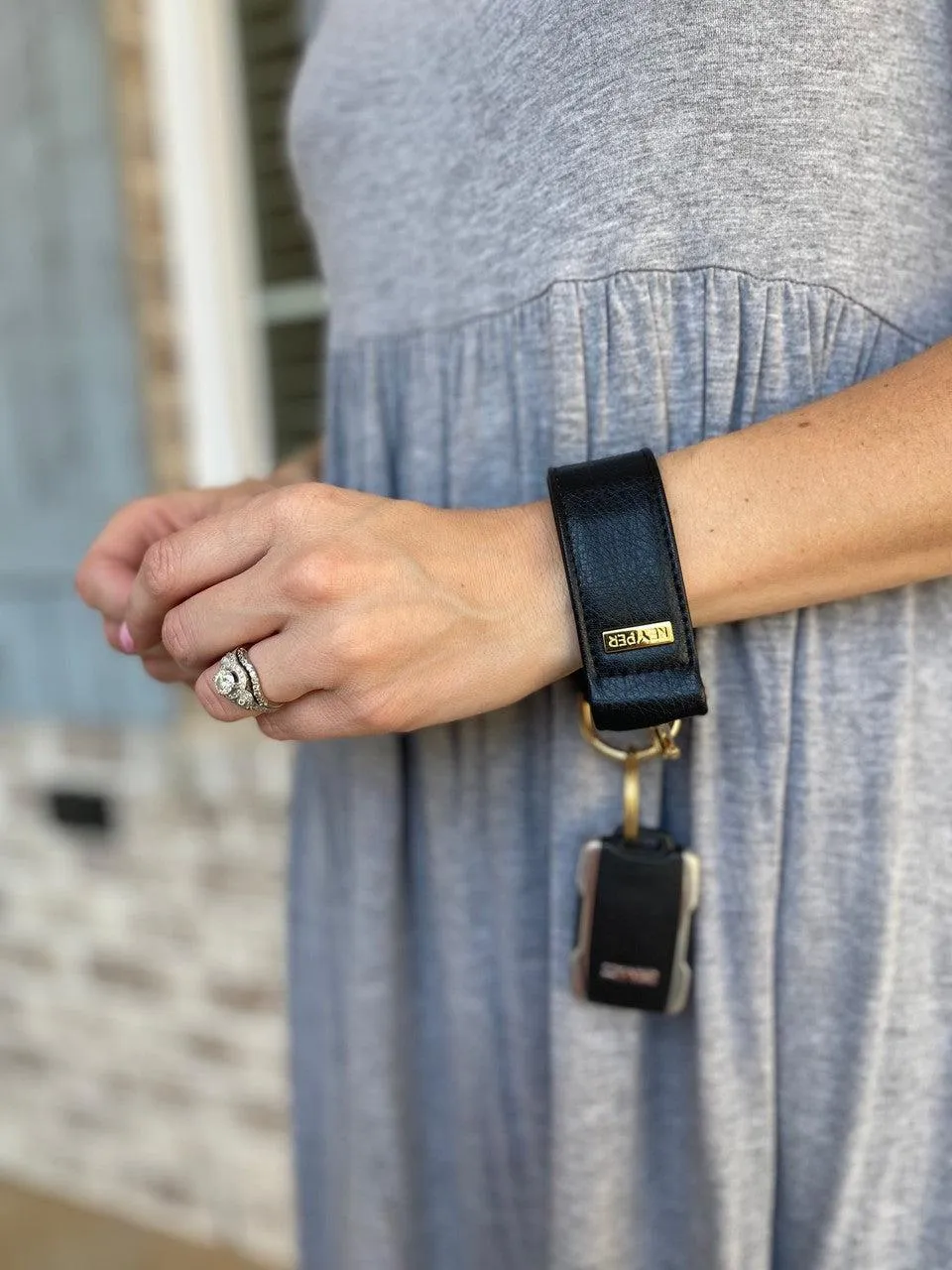 Classic Black PREMIUM LEATHER KEYPER® key ring