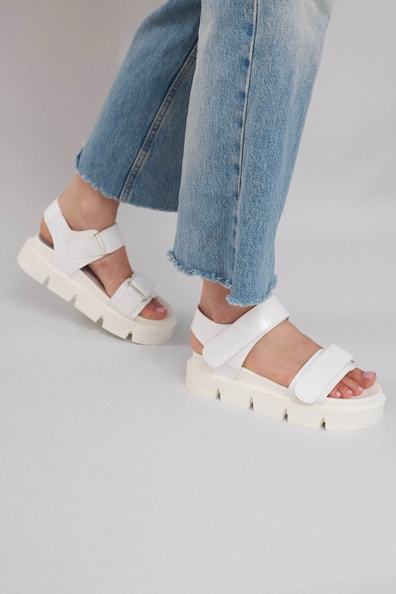 Haarlem Chunky Platform Sandals - White
