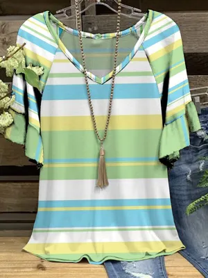 Printed V-Neck Ruffle Tee