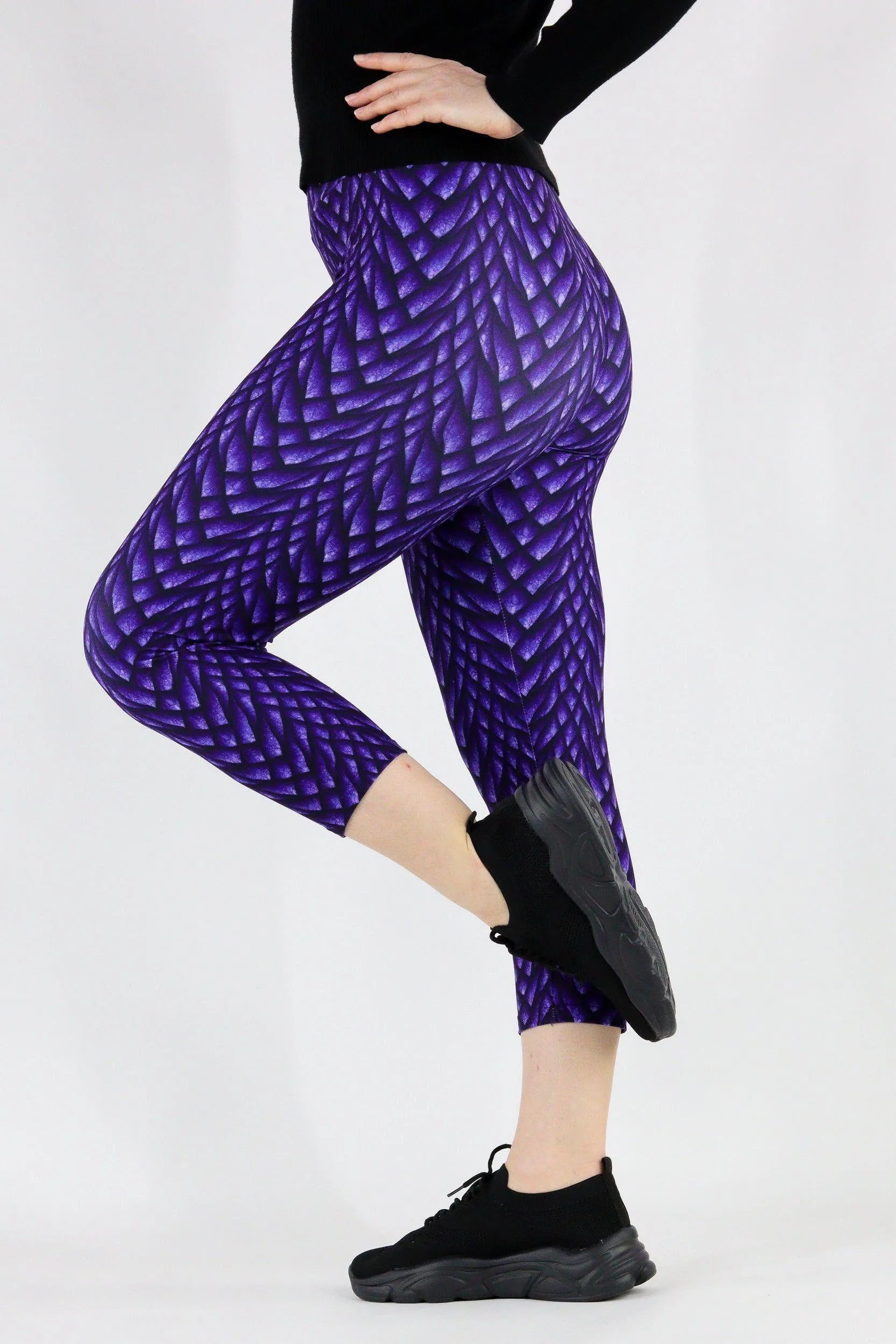 Purple Dragon - Casual Capri Leggings