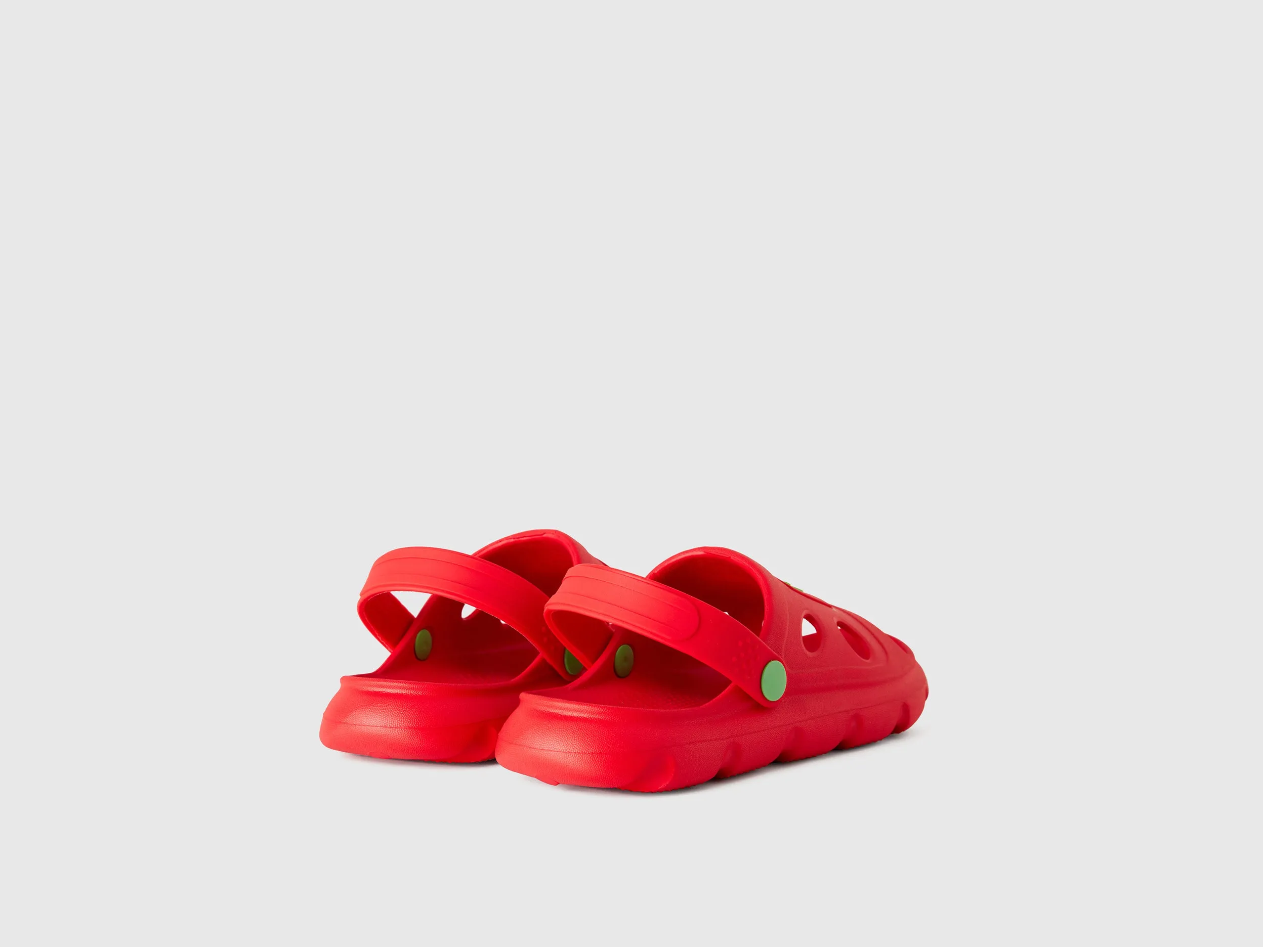 SANDALS IN LIGHTWEIGHT RUBBER