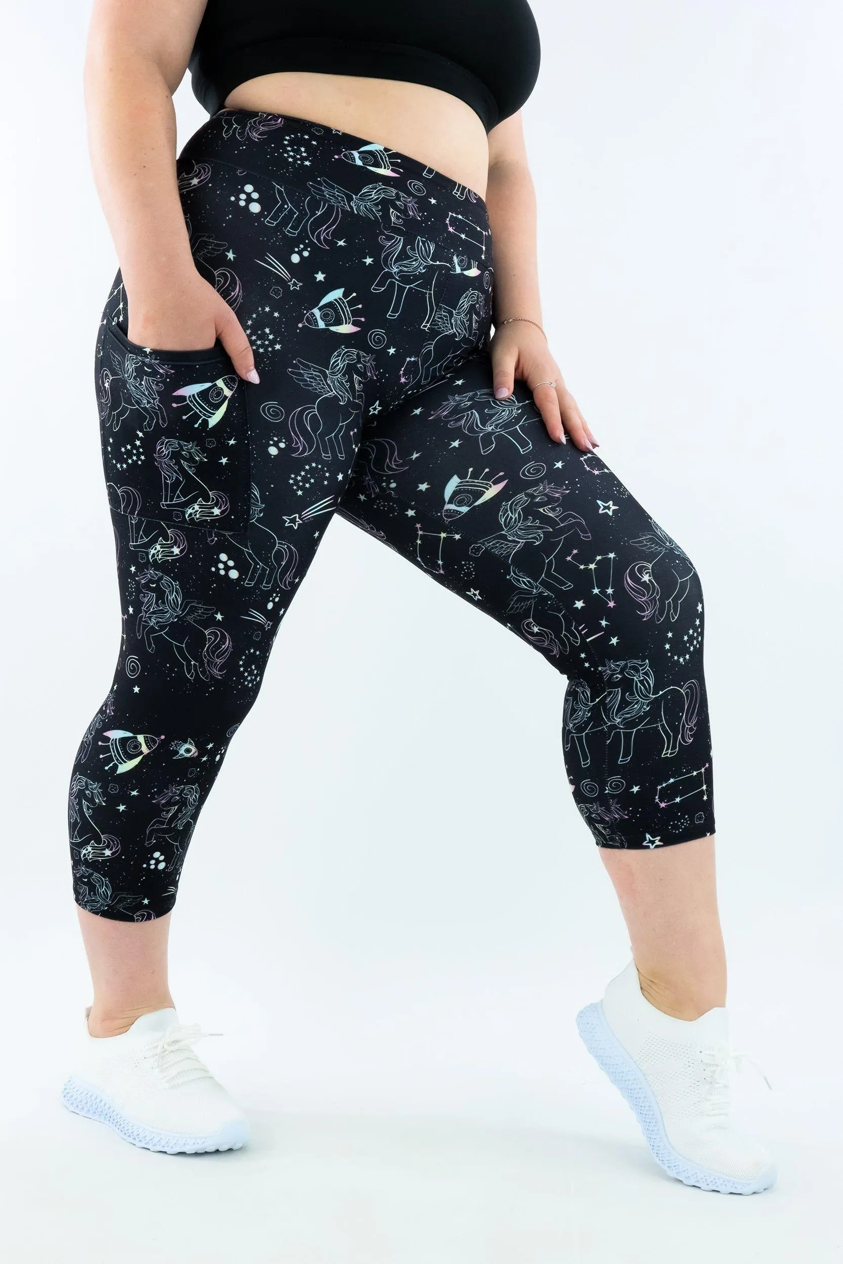 Space Unicorn - Casual - Capri Leggings - Pockets