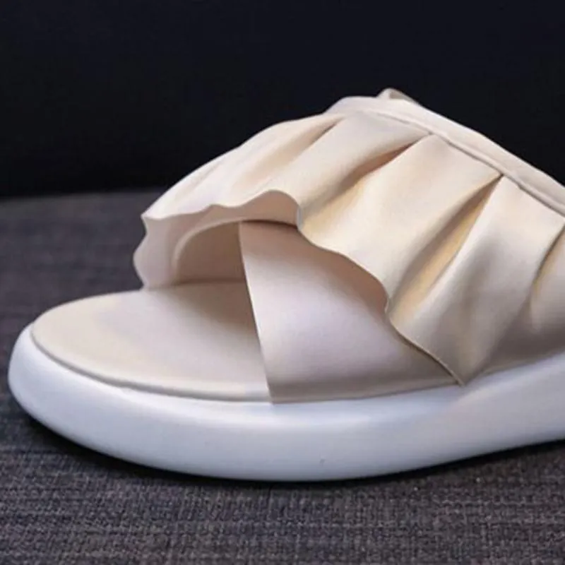 Summer Fashion Korean Version of All-match Flat Sandals Non-slip Soft Bottom Ruffled Outer Wear Simple High-top Slippers