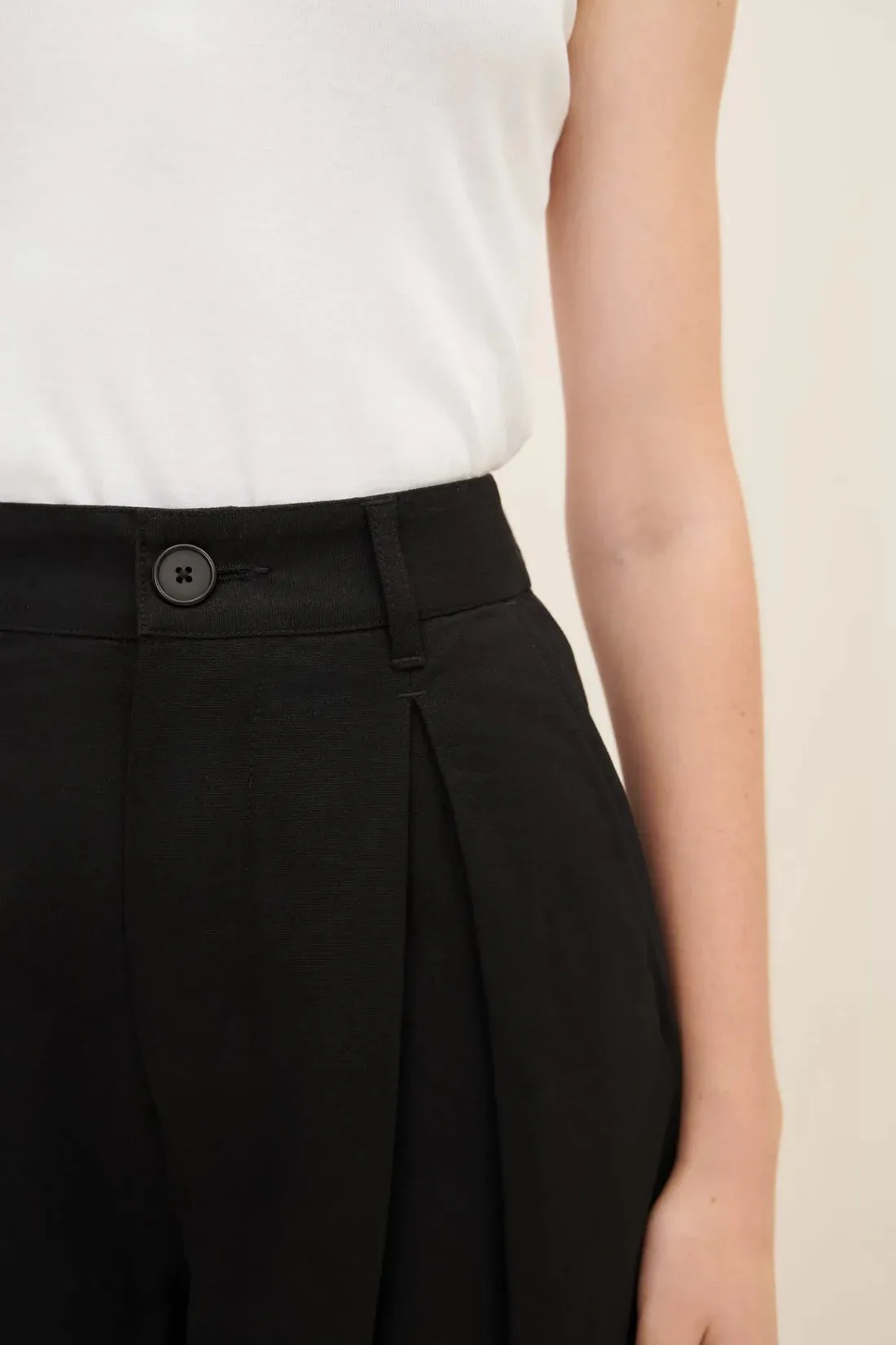 The Echo Pant in Black | Kowtow