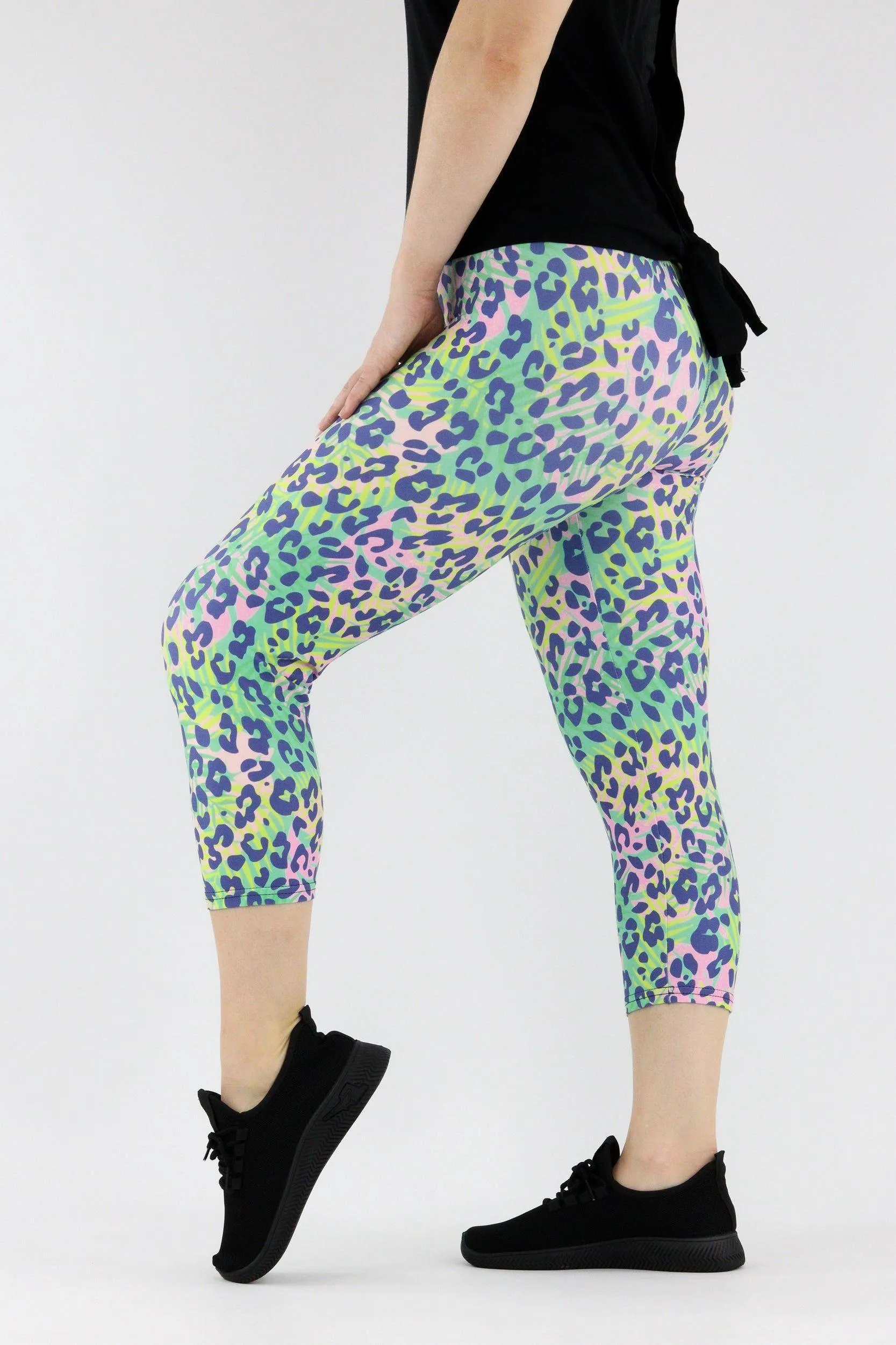 Tropical Leopard - Casual - Capri Leggings
