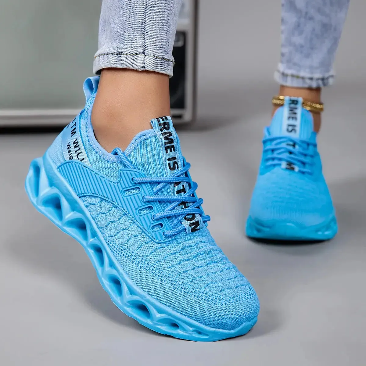 Women’s Lightweight Walking Sneakers, Casual Air Cushion Tennis Shoes for Daily Comfort and Outdoor Activities
